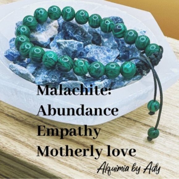 dainty Malachite gem ring/manifesting empathy and love - Picture 4 of 6